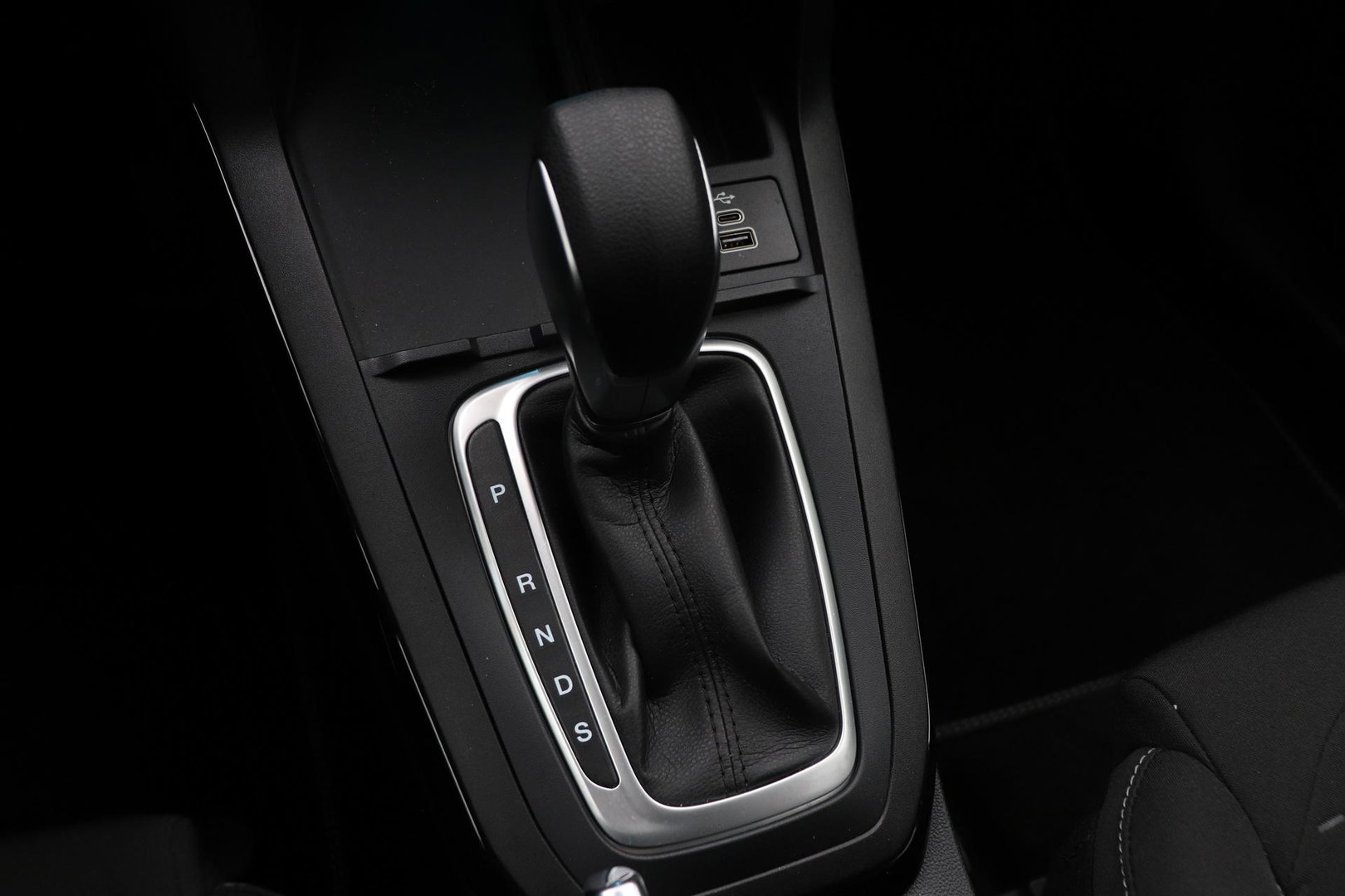 Ford Puma 1.0 Titanium | 155 pk Automaat | BLIS | ACC | Winterpack | 360° Camera