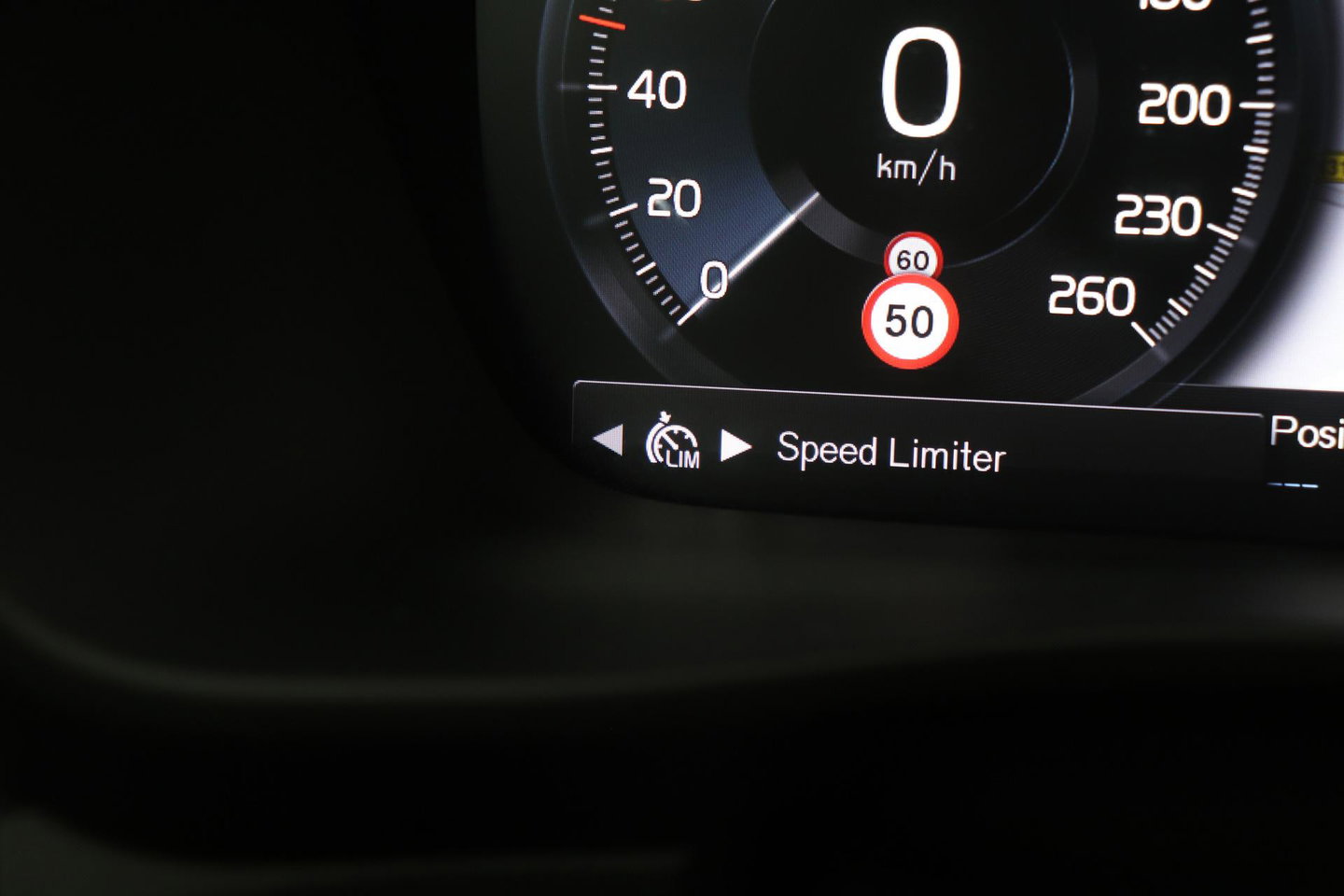 Volvo XC40 T5 Twin Engine R-Design | Harman/Kardon | Panoramadak | BLIS | Camera | Stoel+Stuurverwarming | Keyless | ACC | 19 Inch