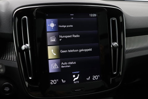 Volvo XC40 T5 Twin Engine R-Design | Harman/Kardon | Panoramadak | BLIS | Camera | Stoel+Stuurverwarming | Keyless | ACC | 19 Inch