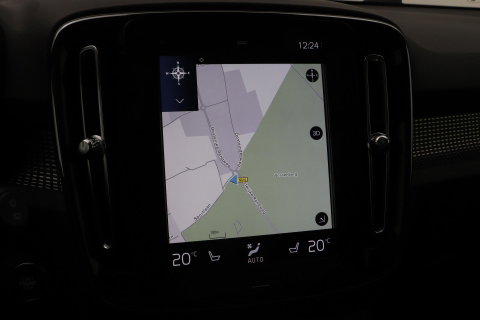 Volvo XC40 T5 Twin Engine R-Design | Harman/Kardon | Panoramadak | BLIS | Camera | Stoel+Stuurverwarming | Keyless | ACC | 19 Inch