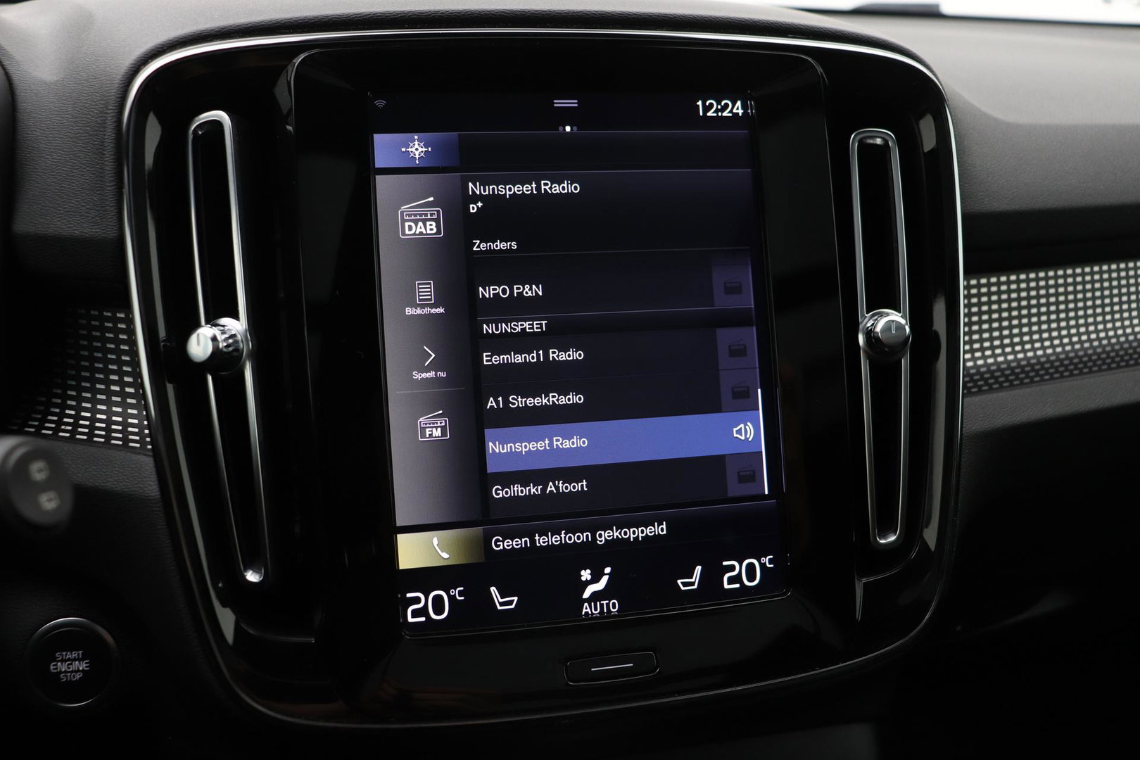 Volvo XC40 T5 Twin Engine R-Design | Harman/Kardon | Panoramadak | BLIS | Camera | Stoel+Stuurverwarming | Keyless | ACC | 19 Inch