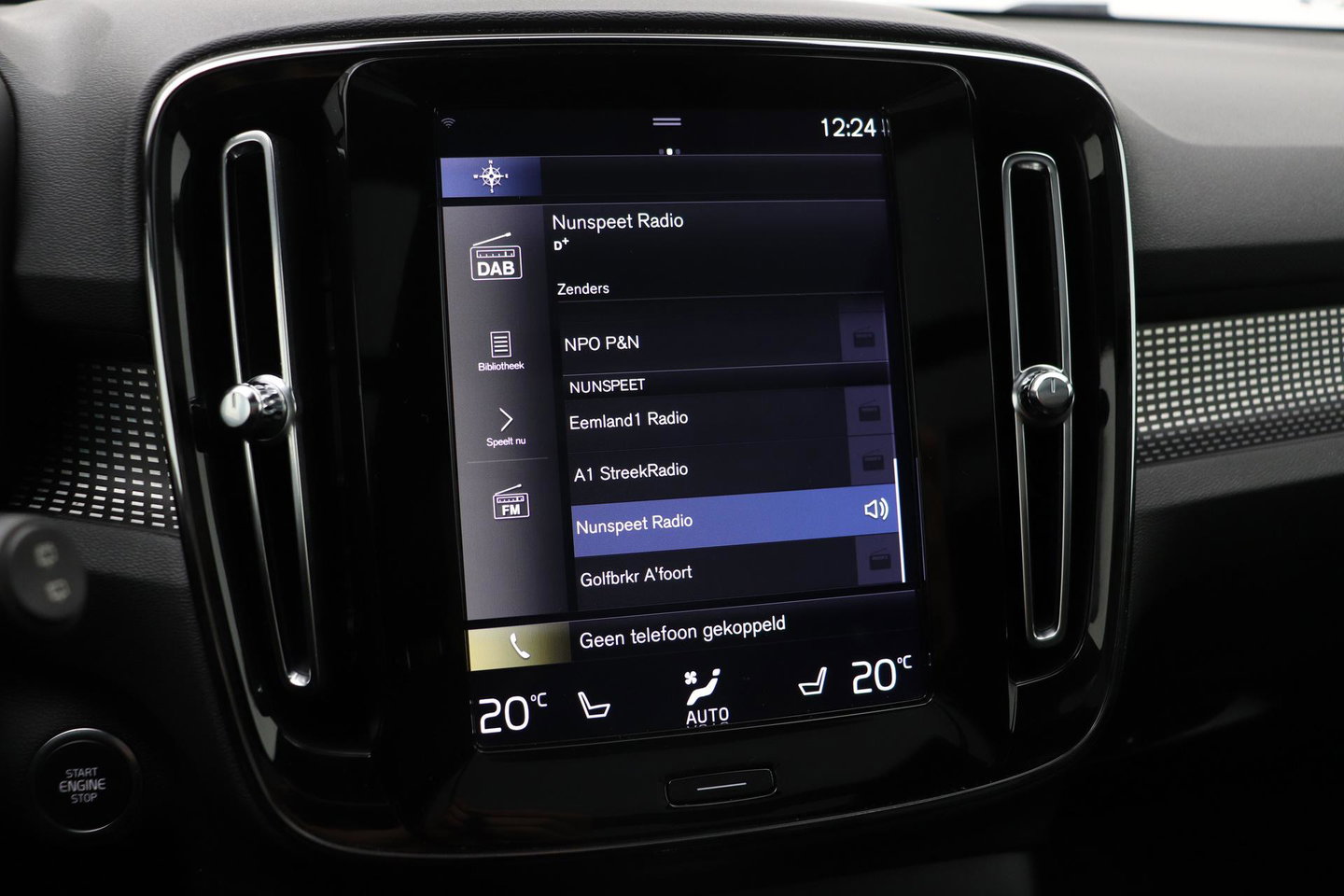Volvo XC40 T5 Twin Engine R-Design | Harman/Kardon | Panoramadak | BLIS | Camera | Stoel+Stuurverwarming | Keyless | ACC | 19 Inch