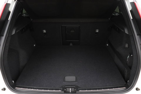 Volvo XC40 T5 Twin Engine R-Design | Harman/Kardon | Panoramadak | BLIS | Camera | Stoel+Stuurverwarming | Keyless | ACC | 19 Inch