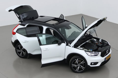 Volvo XC40 T5 Twin Engine R-Design | Harman/Kardon | Panoramadak | BLIS | Camera | Stoel+Stuurverwarming | Keyless | ACC | 19 Inch