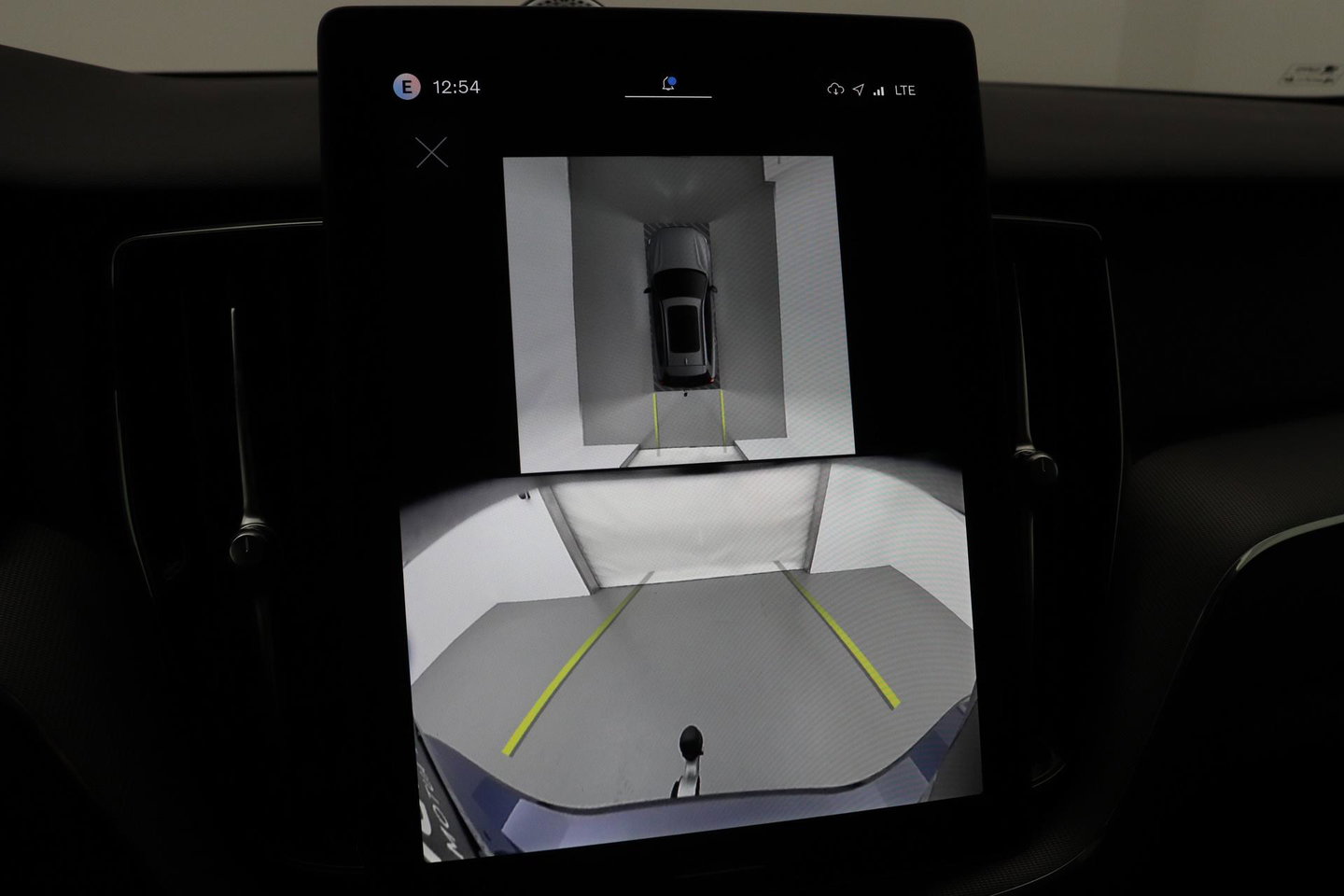 Volvo XC60 T6 Plus Black Edition | Bowers&Wilkins | Panoramadak | 360° Camera | Head-Up | Trekhaak | Ventilatie+Massage | 21 Inch
