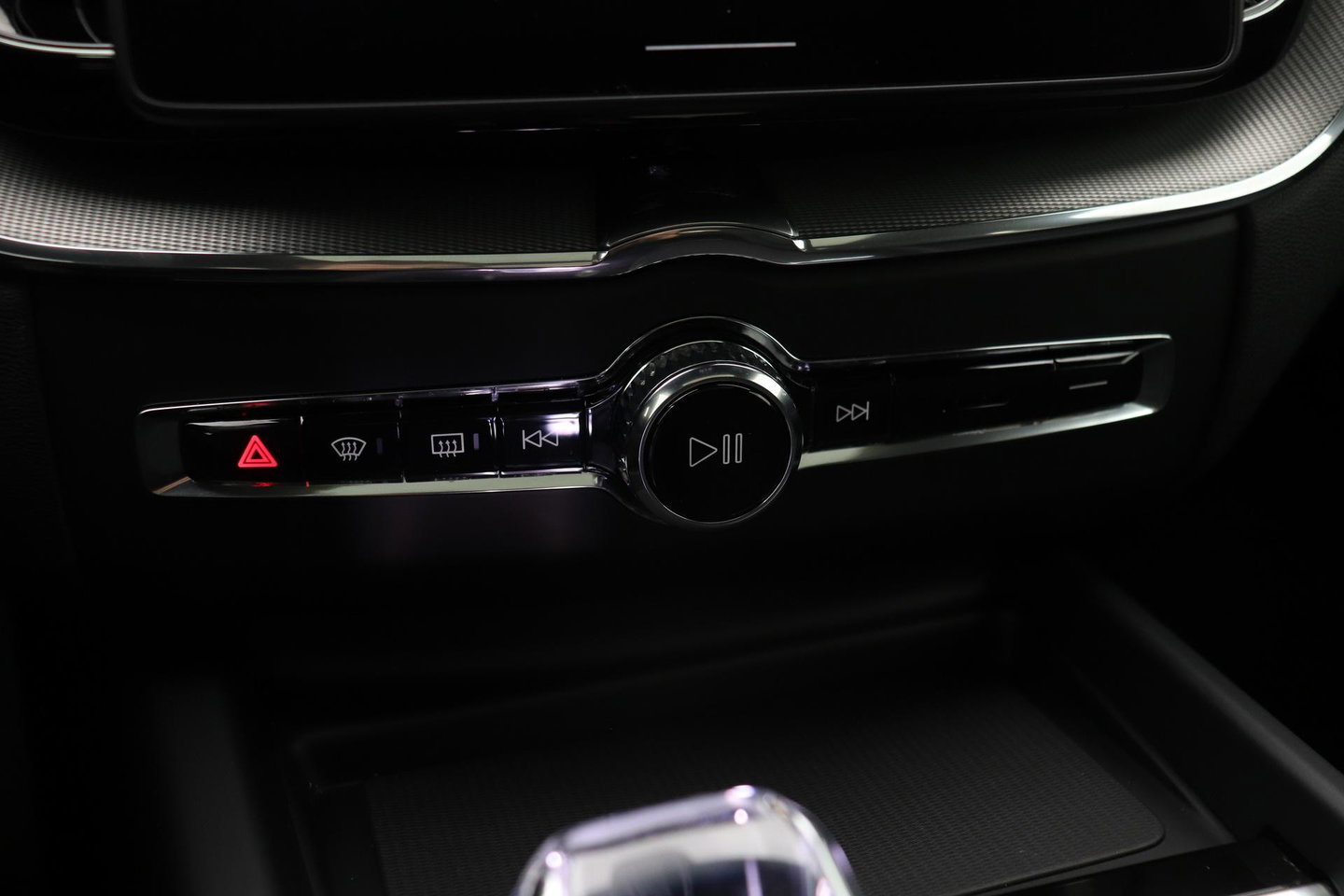 Volvo XC60 T6 Plus Black Edition | Bowers&Wilkins | Panoramadak | 360° Camera | Head-Up | Trekhaak | Ventilatie+Massage | 21 Inch