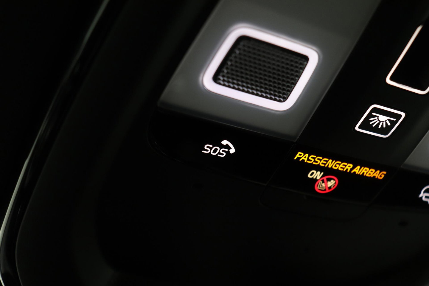 Volvo XC60 T6 Plus Black Edition | Bowers&Wilkins | Panoramadak | 360° Camera | Head-Up | Trekhaak | Ventilatie+Massage | 21 Inch