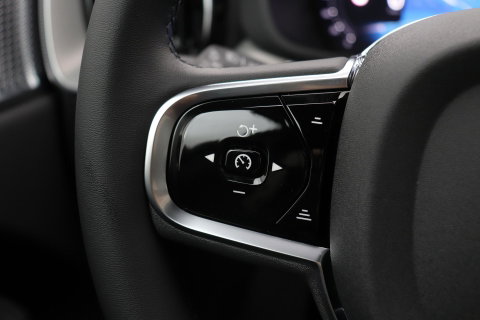 Volvo XC60 T6 Plus Black Edition | Bowers&Wilkins | Panoramadak | 360° Camera | Head-Up | Trekhaak | Ventilatie+Massage | 21 Inch