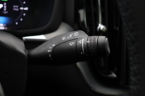 Volvo XC60 T6 Plus Black Edition | Bowers&Wilkins | Panoramadak | 360° Camera | Head-Up | Trekhaak | Ventilatie+Massage | 21 Inch