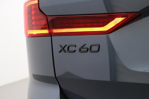 Volvo XC60 T6 Plus Black Edition | Bowers&Wilkins | Panoramadak | 360° Camera | Head-Up | Trekhaak | Ventilatie+Massage | 21 Inch