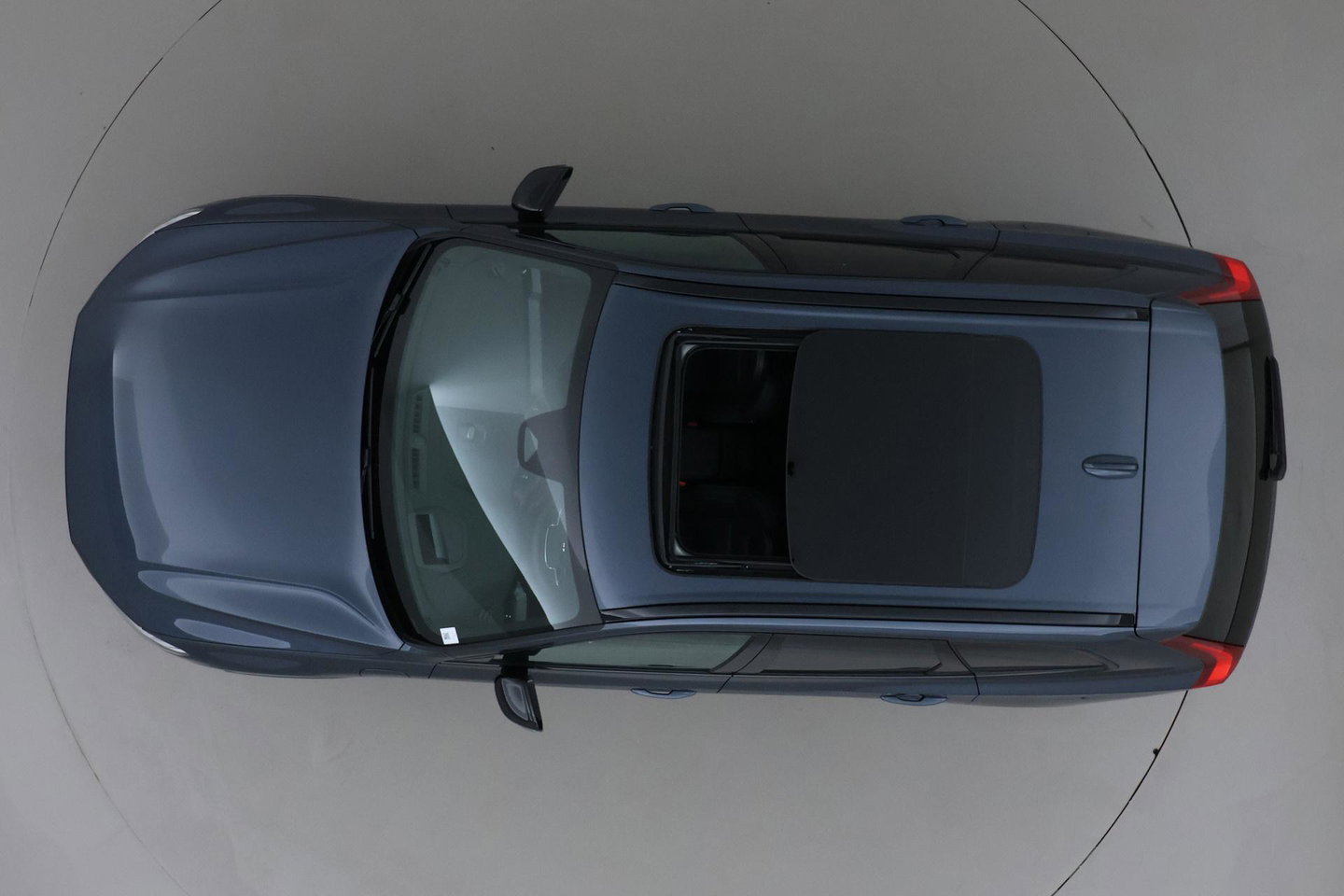 Volvo XC60 T6 Plus Black Edition | Bowers&Wilkins | Panoramadak | 360° Camera | Head-Up | Trekhaak | Ventilatie+Massage | 21 Inch