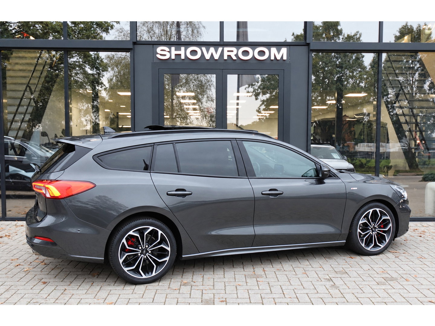 Ford FOCUS Wagon 1.5 EcoBoost ST Line Business PANO B&O HUD