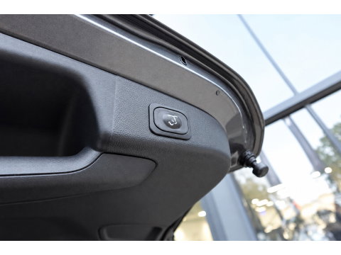 Ford FOCUS Wagon 1.5 EcoBoost ST Line Business PANO B&O HUD