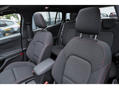 Ford FOCUS Wagon 1.5 EcoBoost ST Line Business PANO B&O HUD