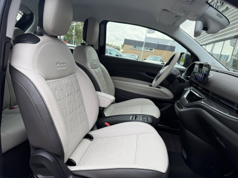 Fiat 500 3+1 La Prima 42 kWh Carplay|Camera|118PK|BTW|Cruise-Control