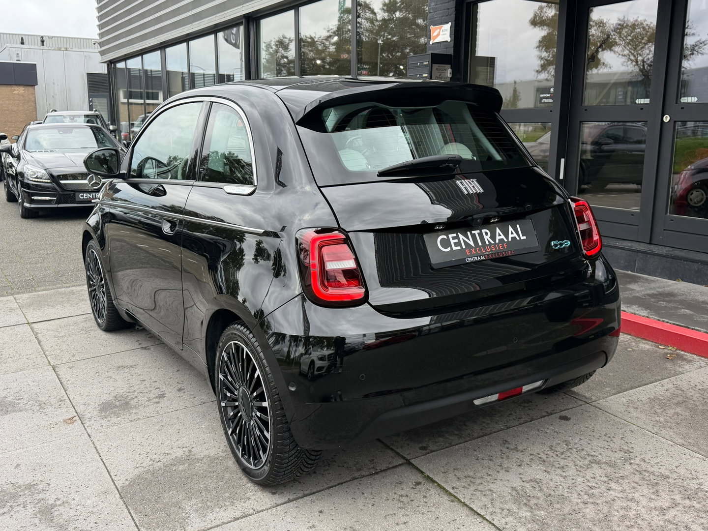 Fiat 500 3+1 La Prima 42 kWh Carplay|Camera|118PK|BTW|Cruise-Control