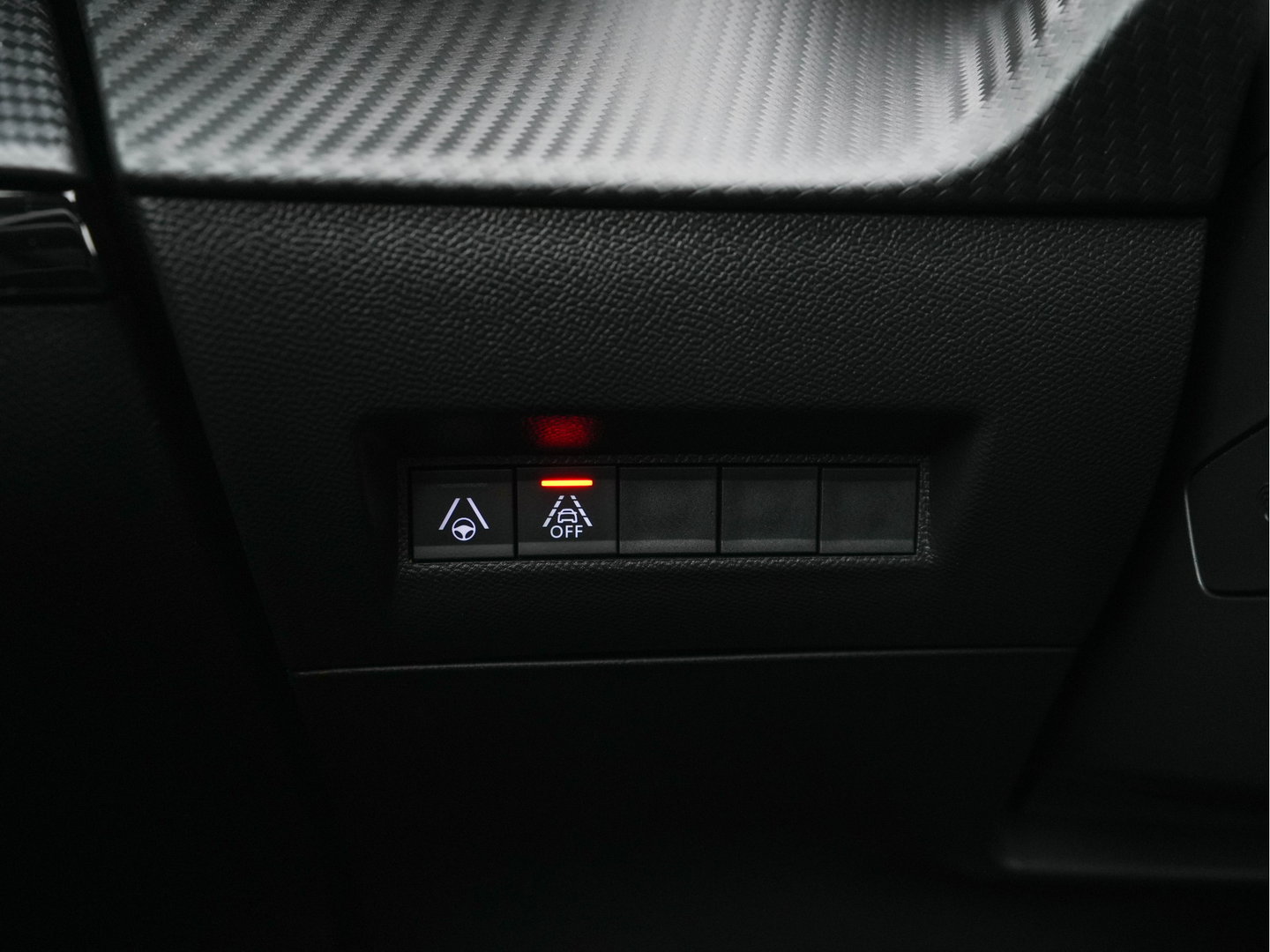 Peugeot e-208 EV GT 350 50 kWh [3-Fase-11kW] *HEATPUMP | FULL-LED | DIGI-COCKPIT | BLINDSPOT | CAMERA | LEATHER-ALCANTARA | AMBIENTLIGHT | NAVI-FULLMAP | LANE-ASSIST | KEYLESS | DAB | CCS-FASTLOADER | HEATED-SPORTSEATS | PRIV