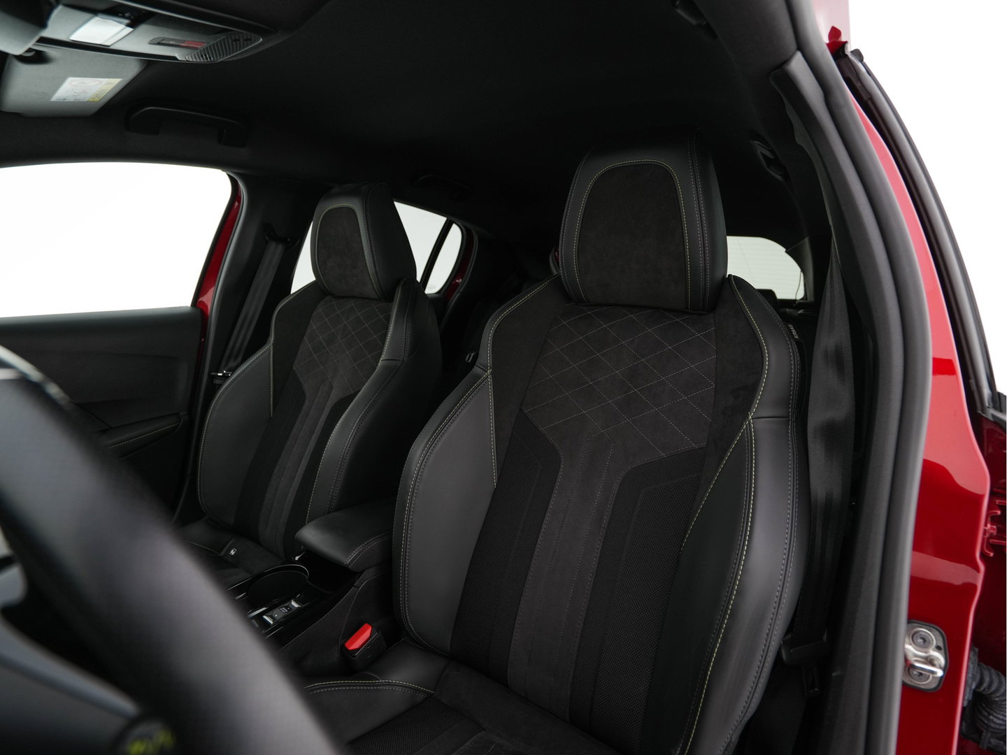 Peugeot e-208 EV GT 350 50 kWh [3-Fase-11kW] *HEATPUMP | FULL-LED | DIGI-COCKPIT | BLINDSPOT | CAMERA | LEATHER-ALCANTARA | AMBIENTLIGHT | NAVI-FULLMAP | LANE-ASSIST | KEYLESS | DAB | CCS-FASTLOADER | HEATED-SPORTSEATS | PRIV
