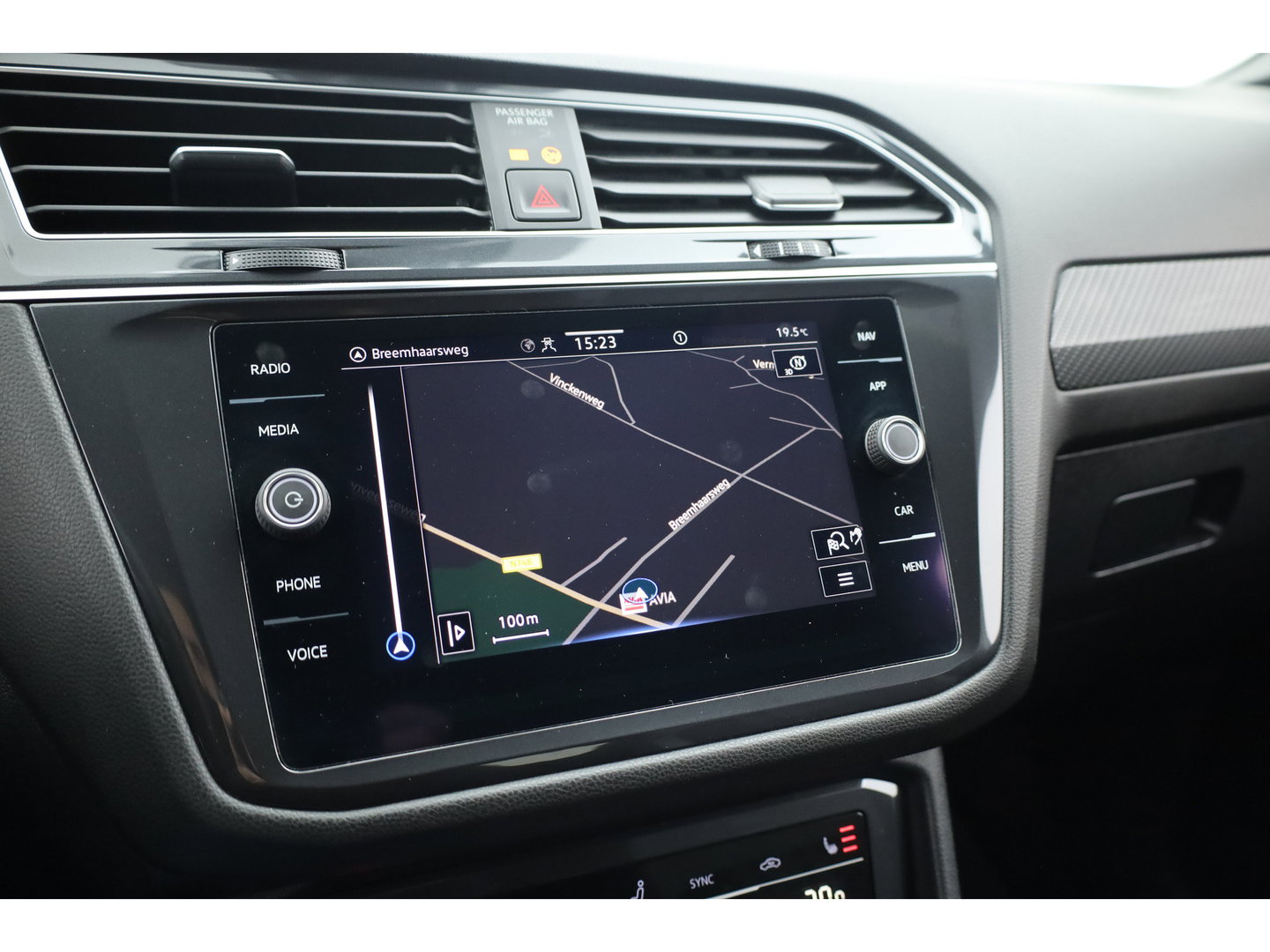 Volkswagen Tiguan Allspace 1.5 TSI R-Line 7p. DSG | Rijklaar! | Dig. Cockpit | Adapt. Cruise | Trekhaak | Keyless | Camera | Stoel- stuurverw. |