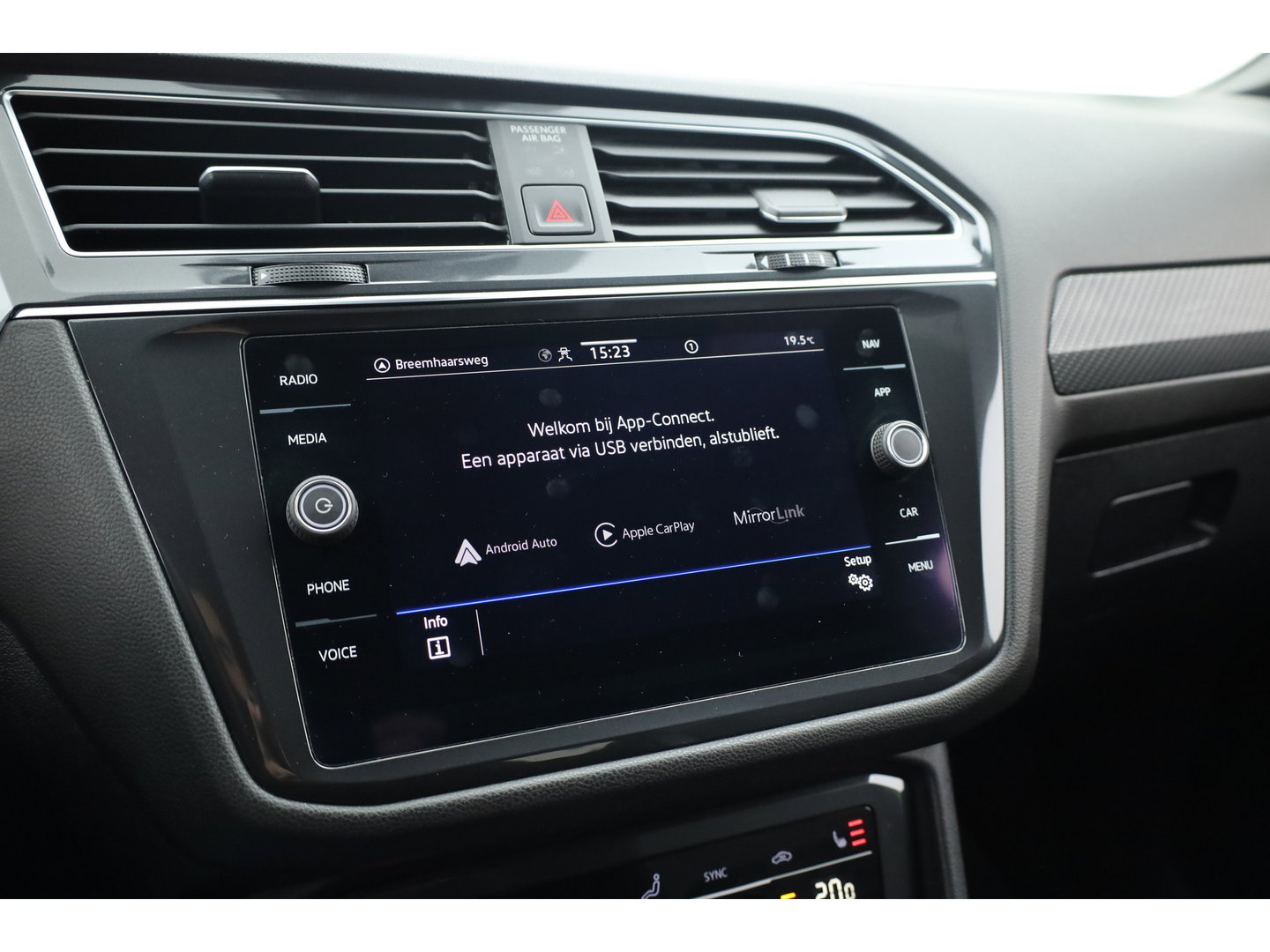 Volkswagen Tiguan Allspace 1.5 TSI R-Line 7p. DSG | Rijklaar! | Dig. Cockpit | Adapt. Cruise | Trekhaak | Keyless | Camera | Stoel- stuurverw. |