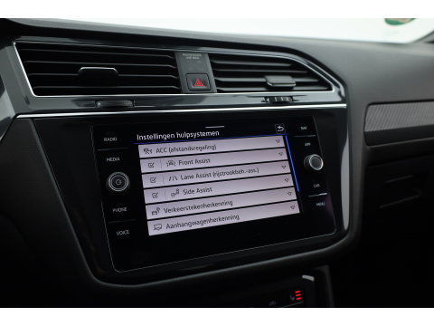 Volkswagen Tiguan Allspace 1.5 TSI R-Line 7p. DSG | Rijklaar! | Dig. Cockpit | Adapt. Cruise | Trekhaak | Keyless | Camera | Stoel- stuurverw. |