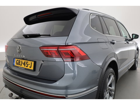 Volkswagen Tiguan Allspace 1.5 TSI R-Line 7p. DSG | Rijklaar! | Dig. Cockpit | Adapt. Cruise | Trekhaak | Keyless | Camera | Stoel- stuurverw. |