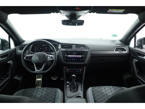 Volkswagen Tiguan Allspace 1.5 TSI R-Line 7p. DSG | Rijklaar! | Dig. Cockpit | Adapt. Cruise | Trekhaak | Keyless | Camera | Stoel- stuurverw. |