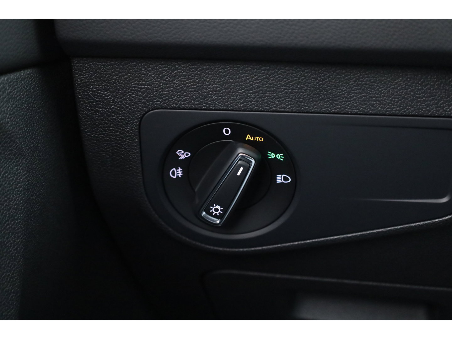Volkswagen Tiguan 1.4 TSI eHybrid R-Line Black Style | SOH 91% | IQ. Light | 360cam | Elek. Trekhaak | NAV + CarPlay | Stoel- Stuurverw. |