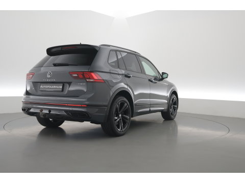 Volkswagen Tiguan 1.4 TSI eHybrid R-Line Black Style | SOH 91% | IQ. Light | 360cam | Elek. Trekhaak | NAV + CarPlay | Stoel- Stuurverw. |
