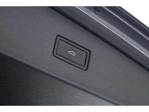 Volkswagen Tiguan 1.4 TSI eHybrid R-Line Black Style | SOH 91% | IQ. Light | 360cam | Elek. Trekhaak | NAV + CarPlay | Stoel- Stuurverw. |