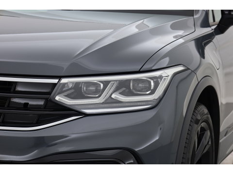 Volkswagen Tiguan 1.4 TSI eHybrid R-Line Black Style | SOH 91% | IQ. Light | 360cam | Elek. Trekhaak | NAV + CarPlay | Stoel- Stuurverw. |