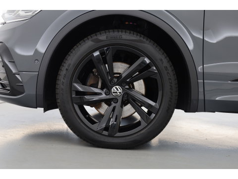 Volkswagen Tiguan 1.4 TSI eHybrid R-Line Black Style | SOH 91% | IQ. Light | 360cam | Elek. Trekhaak | NAV + CarPlay | Stoel- Stuurverw. |