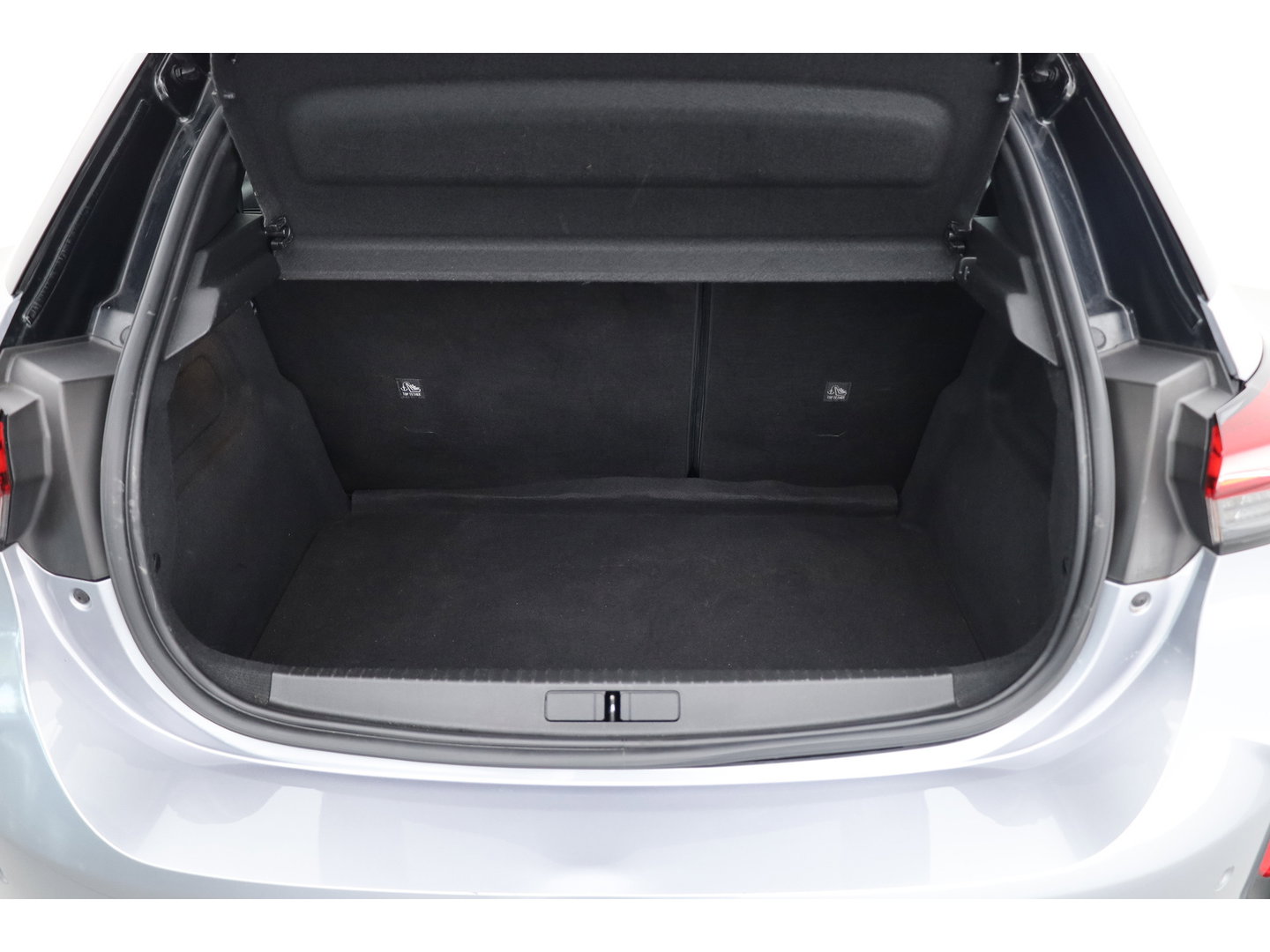 Opel Corsa 1.2 GS Line | Rijklaar! | Navi | Apple CarPlay | Stoelverw. | Camera | Clima | Cruise Ctrl.