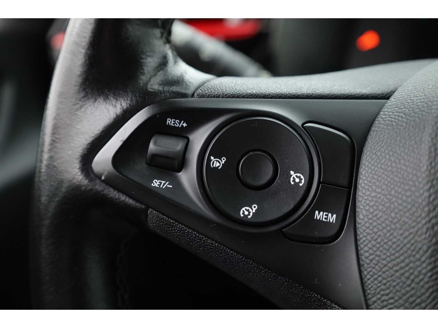 Opel Corsa 1.2 GS Line | Rijklaar! | Navi | Apple CarPlay | Stoelverw. | Camera | Clima | Cruise Ctrl.