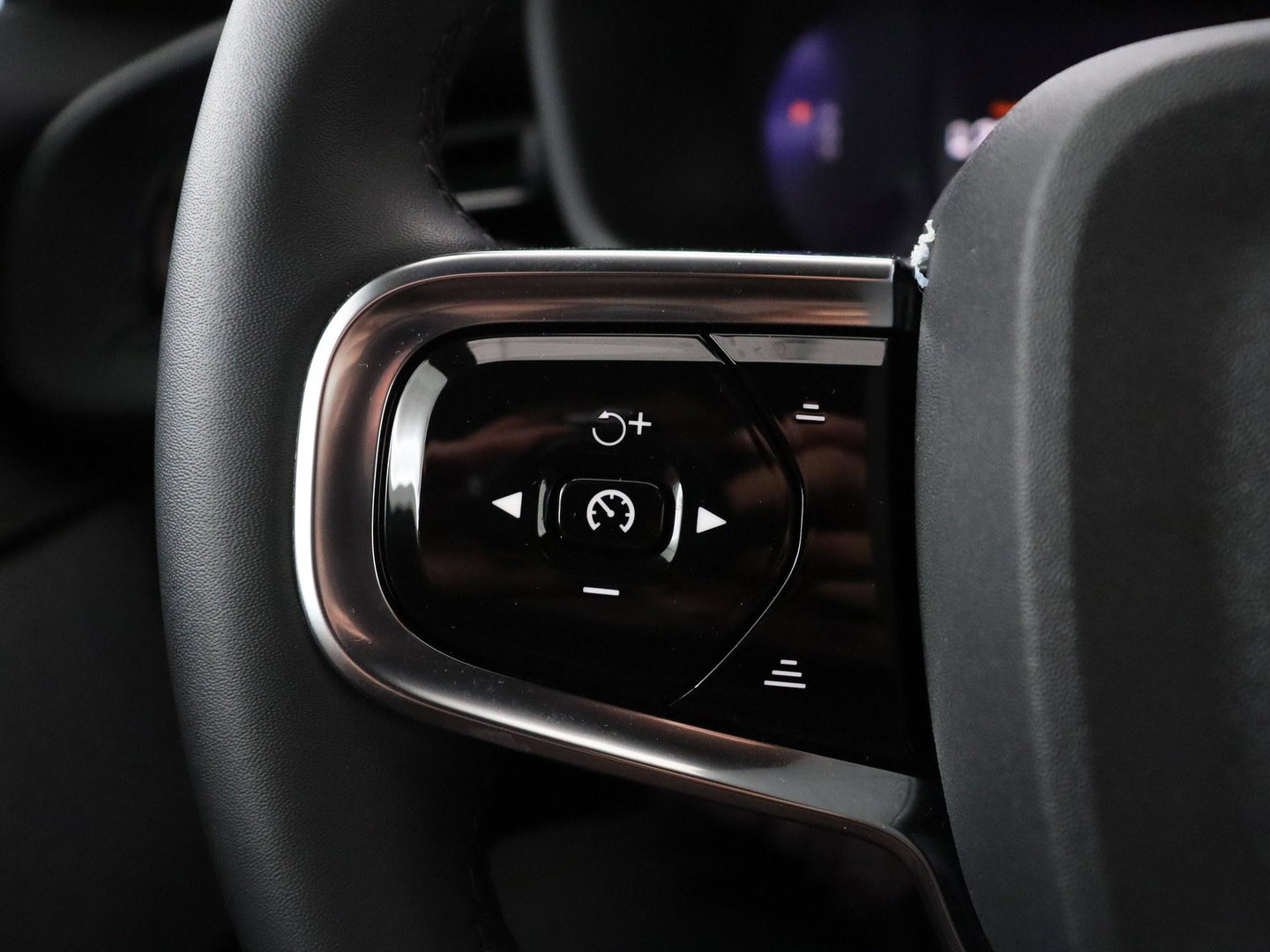 Polestar 2 | SOH 94,9% | Cruise control | Lane assist | Stoelverwarming | Memory | Carplay | Camera | Park assist | Climate control
