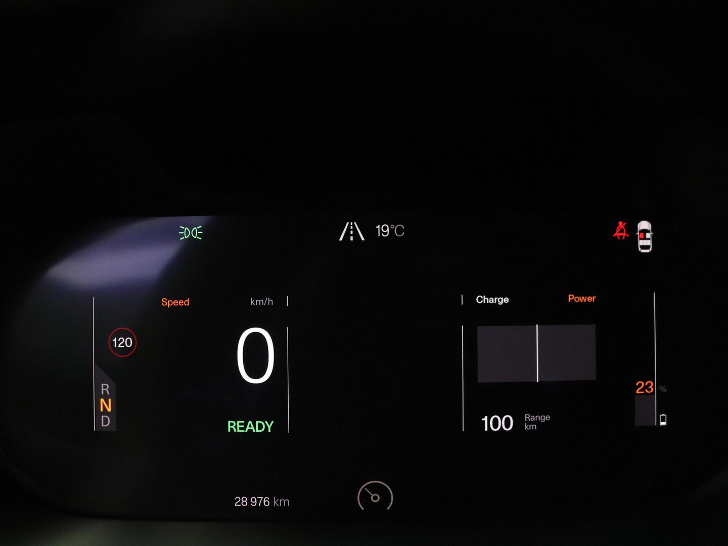 Polestar 2 | SOH 94,9% | Cruise control | Lane assist | Stoelverwarming | Memory | Carplay | Camera | Park assist | Climate control