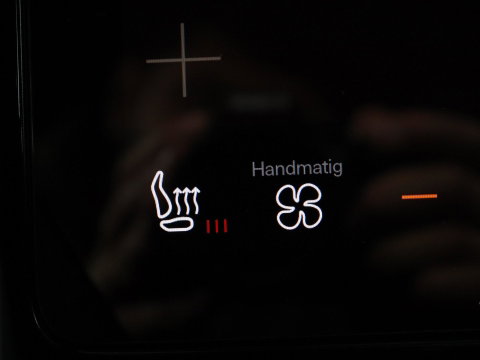 Polestar 2 | SOH 94,9% | Cruise control | Lane assist | Stoelverwarming | Memory | Carplay | Camera | Park assist | Climate control