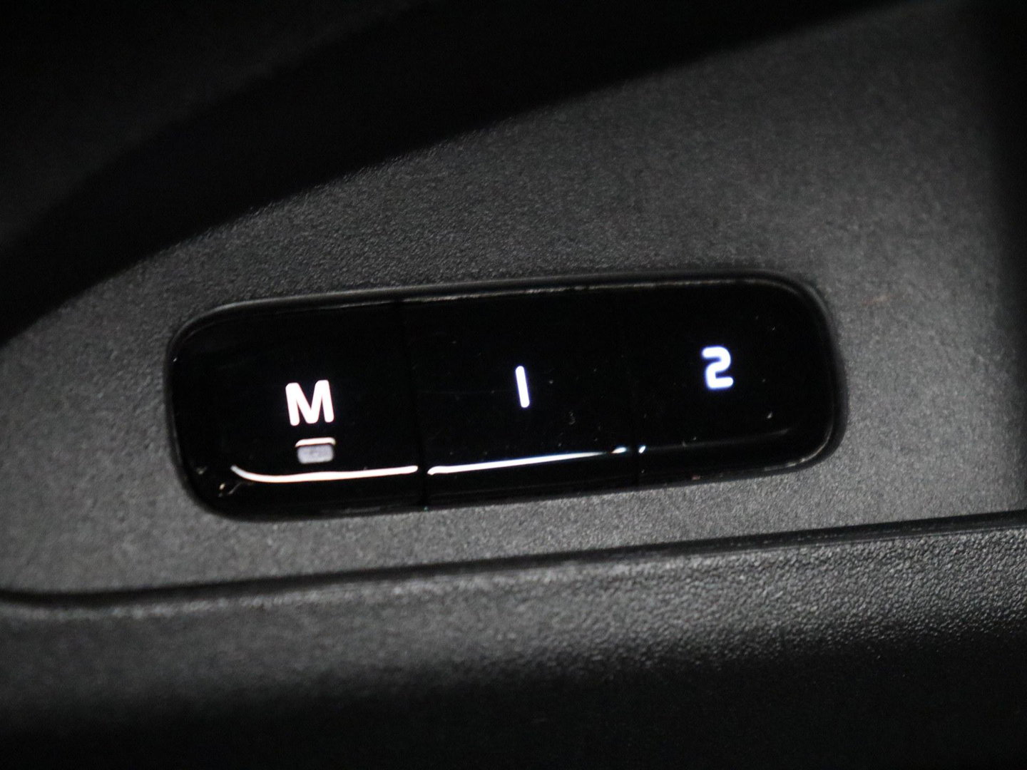 Polestar 2 | SOH 94,9% | Cruise control | Lane assist | Stoelverwarming | Memory | Carplay | Camera | Park assist | Climate control