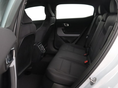 Polestar 2 | SOH 94,9% | Cruise control | Lane assist | Stoelverwarming | Memory | Carplay | Camera | Park assist | Climate control