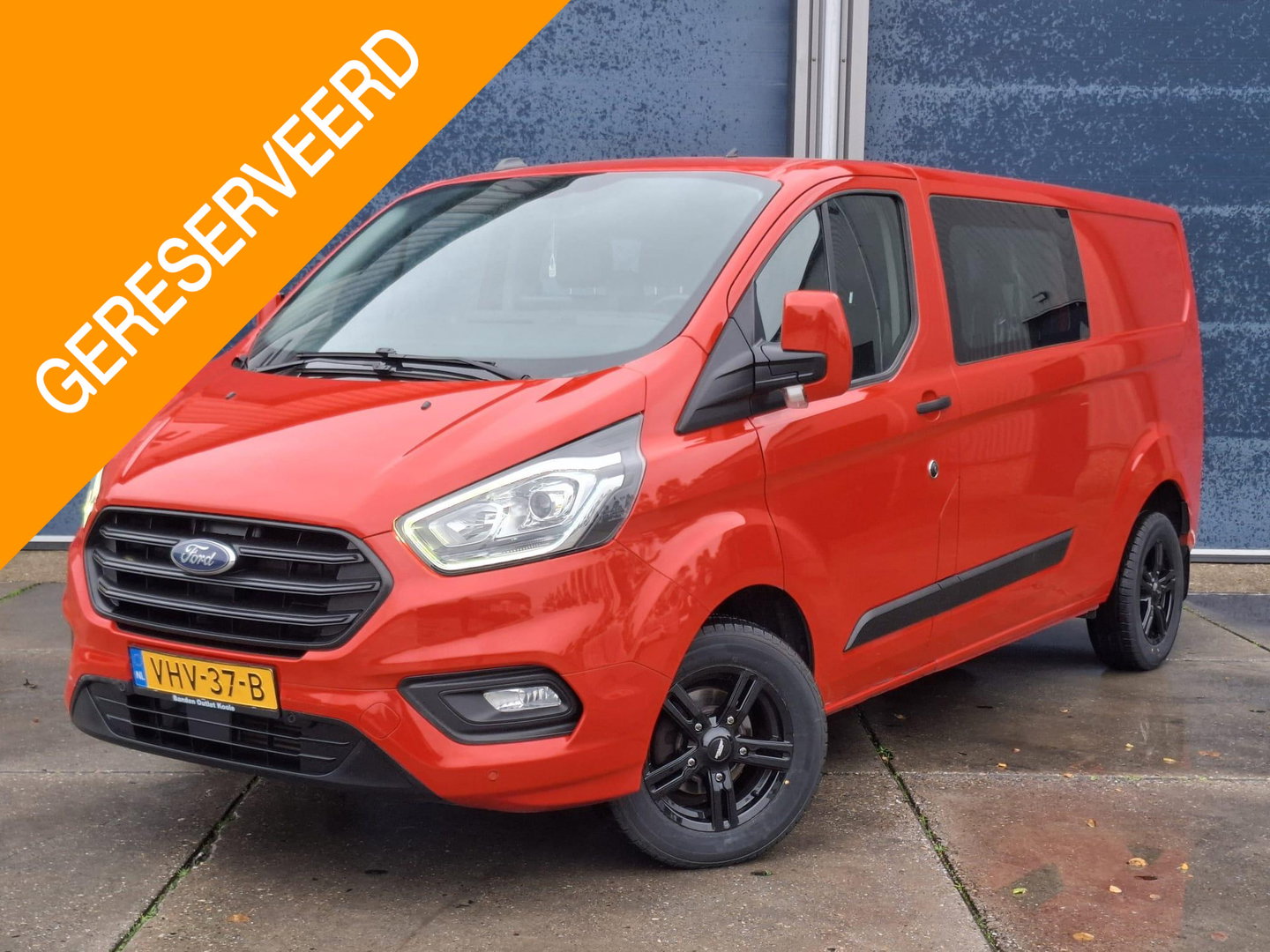 Ford Transit Custom 300 2.0 TDCI L2H1 Trend DC DUBBEL CABINE / AIRCO / CRUISE CONTROLE / TREKHAAK