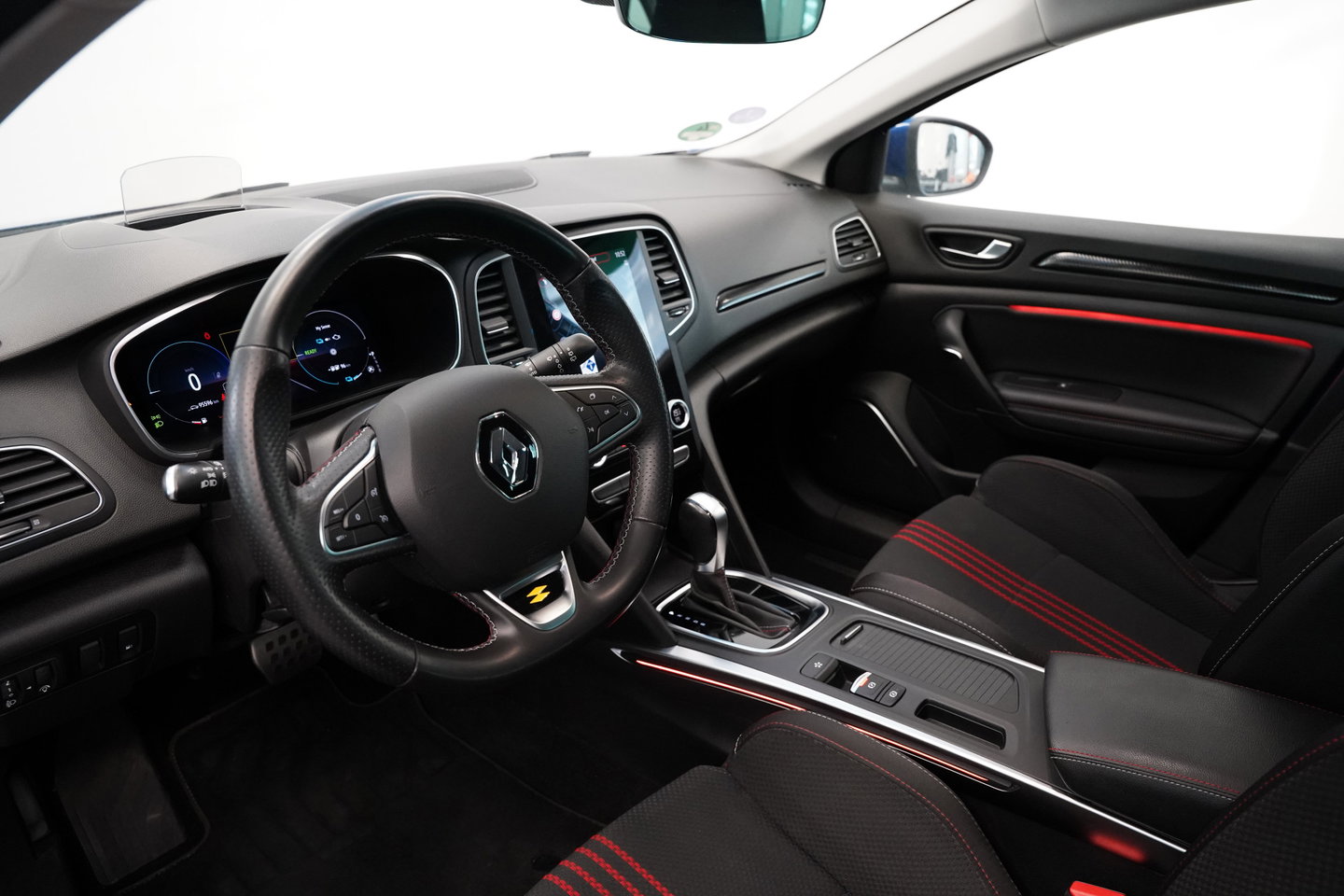 Renault Megane E-Tech Estate 1.6 Plug-In Hybrid 160 R.S. Line Cruise/Climate Head-Up NAP 24 Maanden garantie* (Vraag naar de voorwaarden)