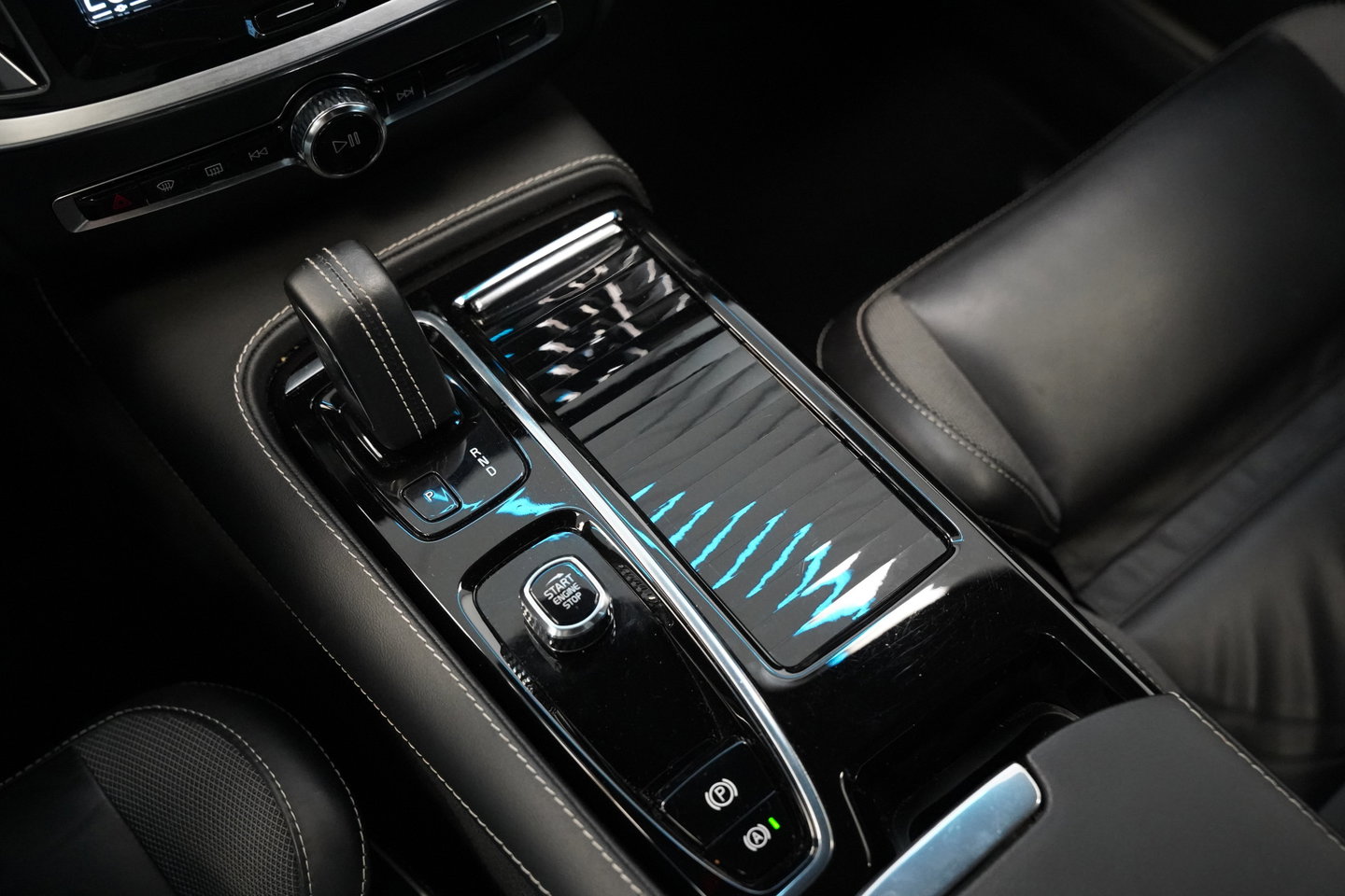 Volvo V60 2.0 T8 AWD Polestar Engineered
