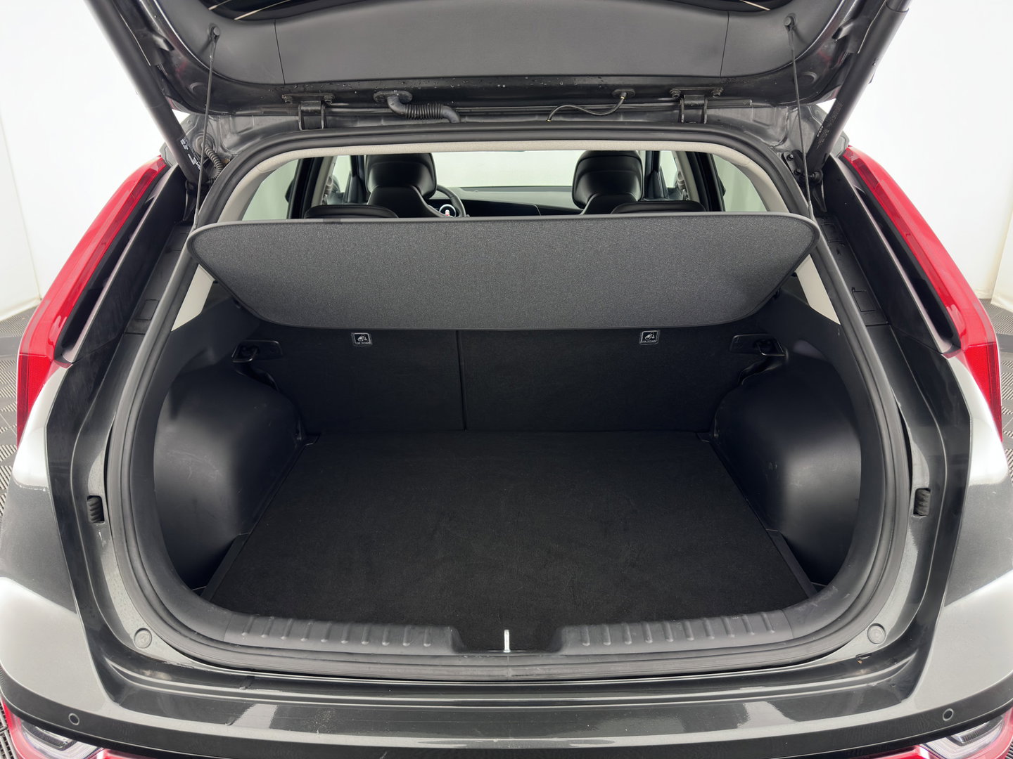 Kia Niro 1.6 GDi Hybrid DynamicPlusLine (INCL.BTW) Aut. *PANO | LEATHER | DIGI-COCKPIT | NAVI-FULLMAP | DAB | ADAPTIVE-CRUISE | CAMERA | HEATED-COMFORTSEATS | KEYLESS | PRIVACYGLASS | SHIFTPADDLES | CARPLAY |  HEAD-UP | ...