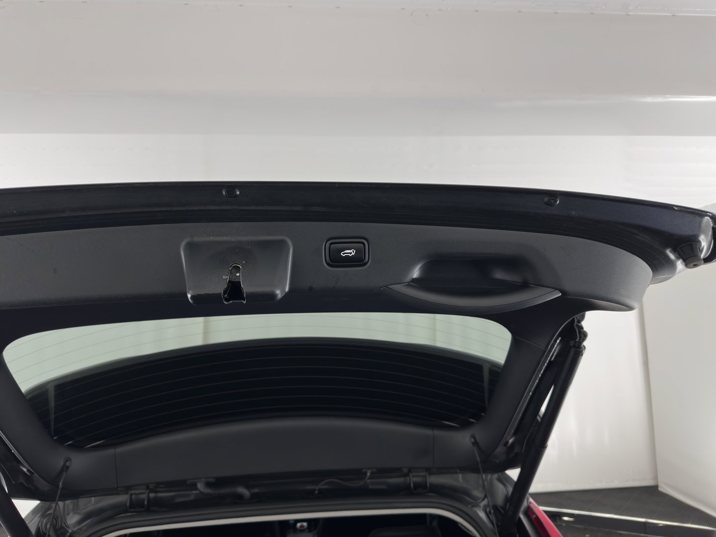 Kia Niro 1.6 GDi Hybrid DynamicPlusLine (INCL.BTW) Aut. *PANO | LEATHER | DIGI-COCKPIT | NAVI-FULLMAP | DAB | ADAPTIVE-CRUISE | CAMERA | HEATED-COMFORTSEATS | KEYLESS | PRIVACYGLASS | SHIFTPADDLES | CARPLAY |  HEAD-UP | ...