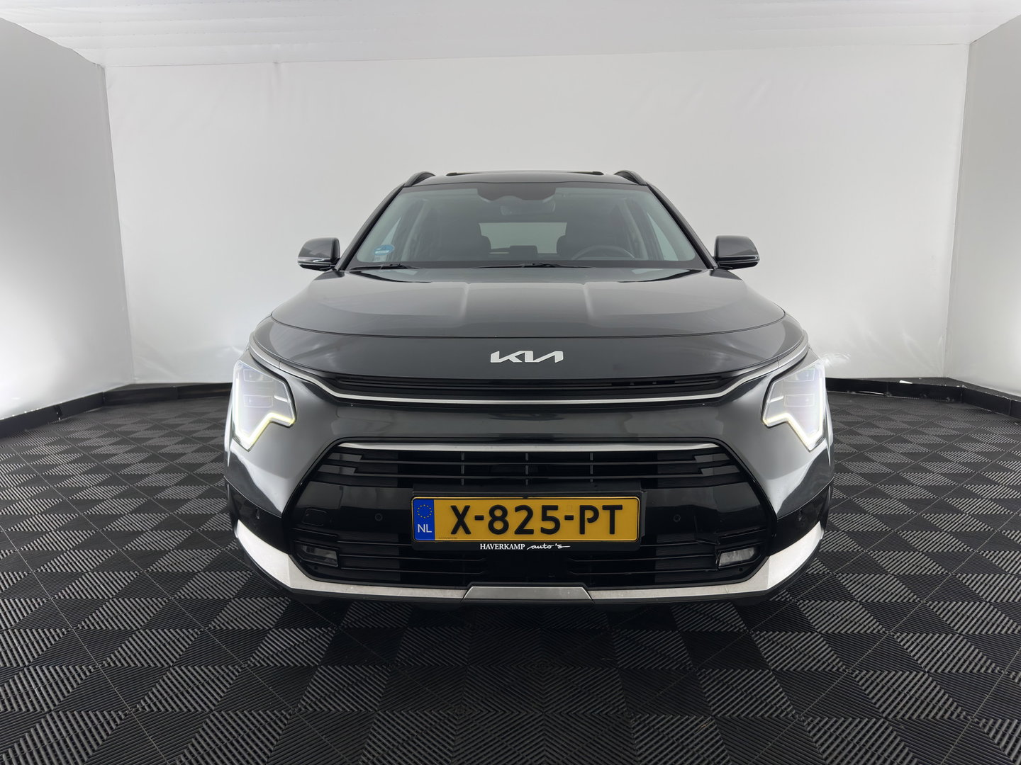 Kia Niro 1.6 GDi Hybrid DynamicPlusLine (INCL.BTW) Aut. *PANO | LEATHER | DIGI-COCKPIT | NAVI-FULLMAP | DAB | ADAPTIVE-CRUISE | CAMERA | HEATED-COMFORTSEATS | KEYLESS | PRIVACYGLASS | SHIFTPADDLES | CARPLAY |  HEAD-UP | ...