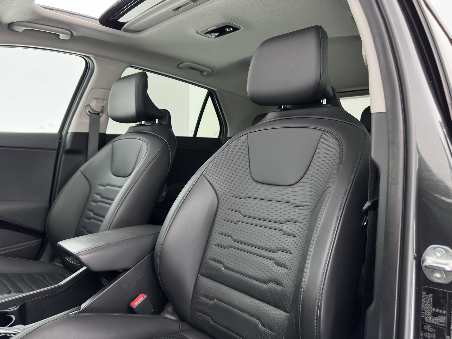 Kia Niro 1.6 GDi Hybrid DynamicPlusLine (INCL.BTW) Aut. *PANO | LEATHER | DIGI-COCKPIT | NAVI-FULLMAP | DAB | ADAPTIVE-CRUISE | CAMERA | HEATED-COMFORTSEATS | KEYLESS | PRIVACYGLASS | SHIFTPADDLES | CARPLAY |  HEAD-UP | ...
