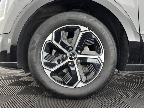 Kia Niro 1.6 GDi Hybrid DynamicPlusLine (INCL.BTW) Aut. *PANO | LEATHER | DIGI-COCKPIT | NAVI-FULLMAP | DAB | ADAPTIVE-CRUISE | CAMERA | HEATED-COMFORTSEATS | KEYLESS | PRIVACYGLASS | SHIFTPADDLES | CARPLAY |  HEAD-UP | ...