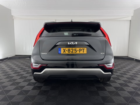 Kia Niro 1.6 GDi Hybrid DynamicPlusLine (INCL.BTW) Aut. *PANO | LEATHER | DIGI-COCKPIT | NAVI-FULLMAP | DAB | ADAPTIVE-CRUISE | CAMERA | HEATED-COMFORTSEATS | KEYLESS | PRIVACYGLASS | SHIFTPADDLES | CARPLAY |  HEAD-UP | ...