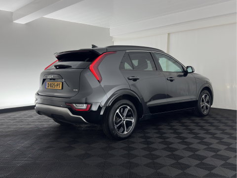 Kia Niro 1.6 GDi Hybrid DynamicPlusLine (INCL.BTW) Aut. *PANO | LEATHER | DIGI-COCKPIT | NAVI-FULLMAP | DAB | ADAPTIVE-CRUISE | CAMERA | HEATED-COMFORTSEATS | KEYLESS | PRIVACYGLASS | SHIFTPADDLES | CARPLAY |  HEAD-UP | ...