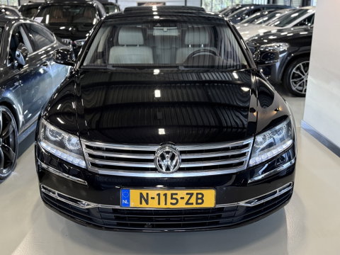 Volkswagen Phaeton 4.2 V8 335PK 4p. Lang VIP Exclusive / Highline / LED